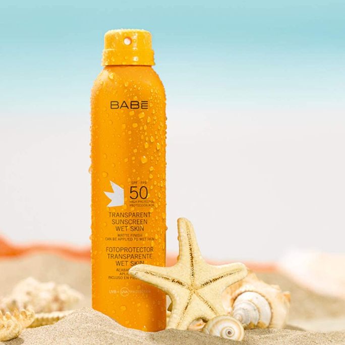 BABE Caurspīdīgs saules aizsarglīdzeklis ar SPF 50 mitrai ādai, 200 ml