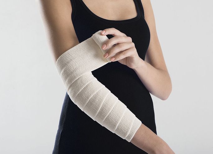 LAUMA MEDICAL elastīgā medicīniskā saite 10 cm × 2 m, 1 gab.