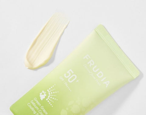 Frudia Green Grape SPF 50 Sebum Control saules aizsargkrēms ar atsvaidzinošu efektu, 50 g