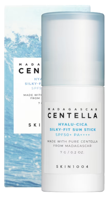 SKIN1004 Madagaskaras Centella Hyalu-Cica Silky-Fit Saules Aizsarglīdzeklis Stick, 7 g