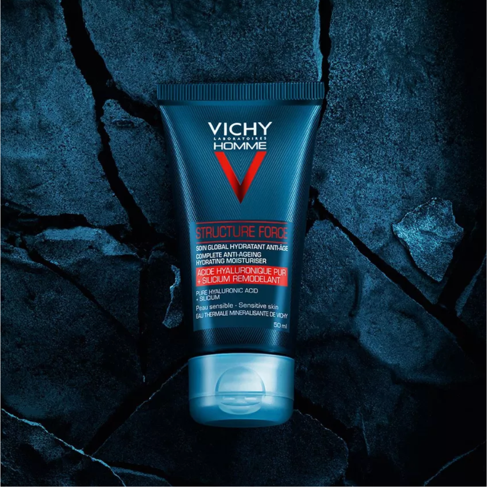 Ādas stingrāka un svaigāka pēc vīriešu anti-age krēma – kontūru atjaunošana un tonuss