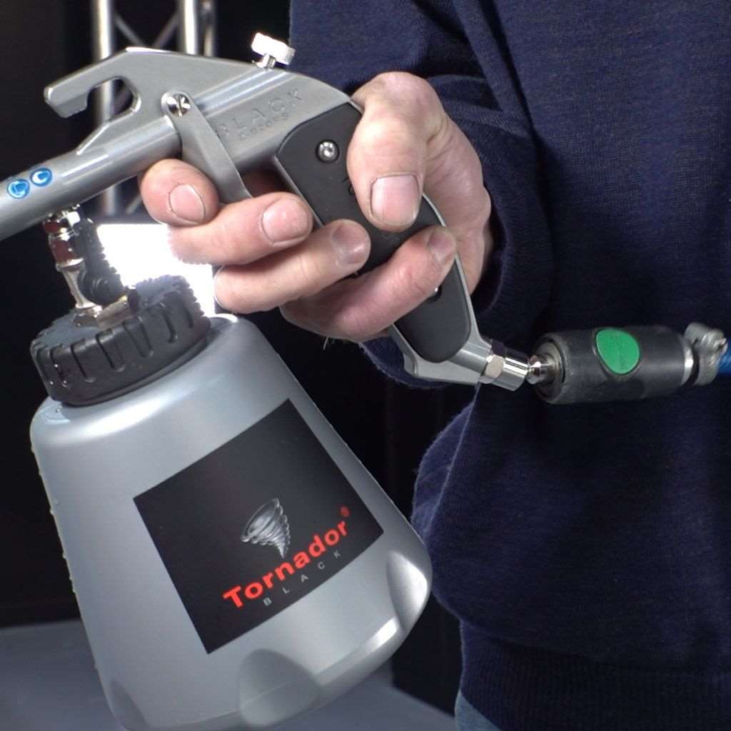 Tornador® Black Z-020 RS – ammattimainen syväpuhdistustyökalu autojen, kuorma-autojen ja linja-autojen sisätiloihin – agmarket.lv
