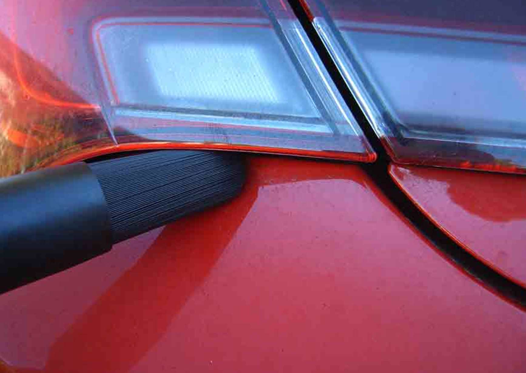 Tornador Brush – monikäyttöinen puhdistusharja auton sisä- ja ulkopinnoille – agmarket.lv