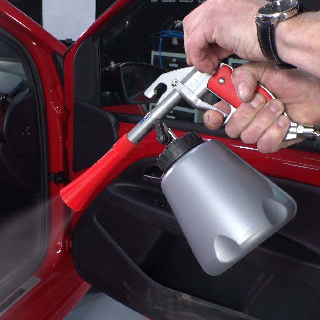 Tornador Classic Z-010 RS – professional cleaning tool for car, truck, and bus interiors – agmarket.lv